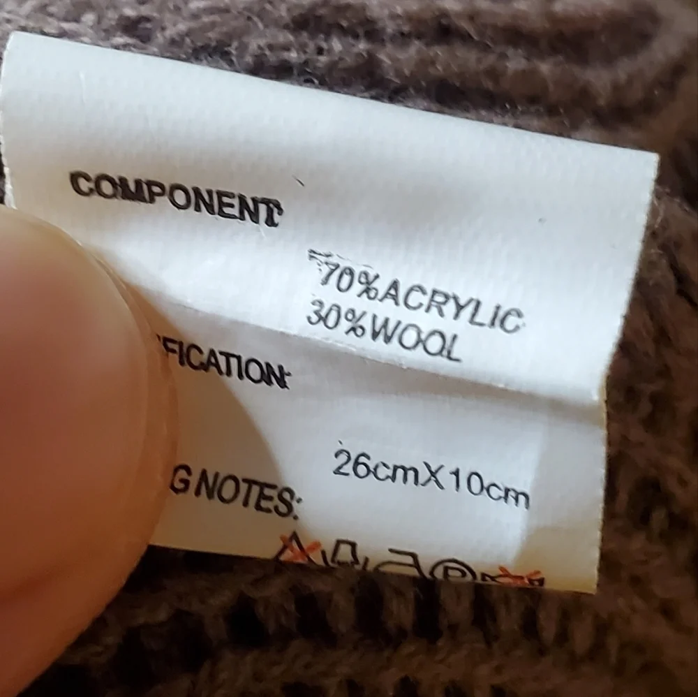 NWOT Jamont Beige Crochet Beret with Feather and Satin Flower